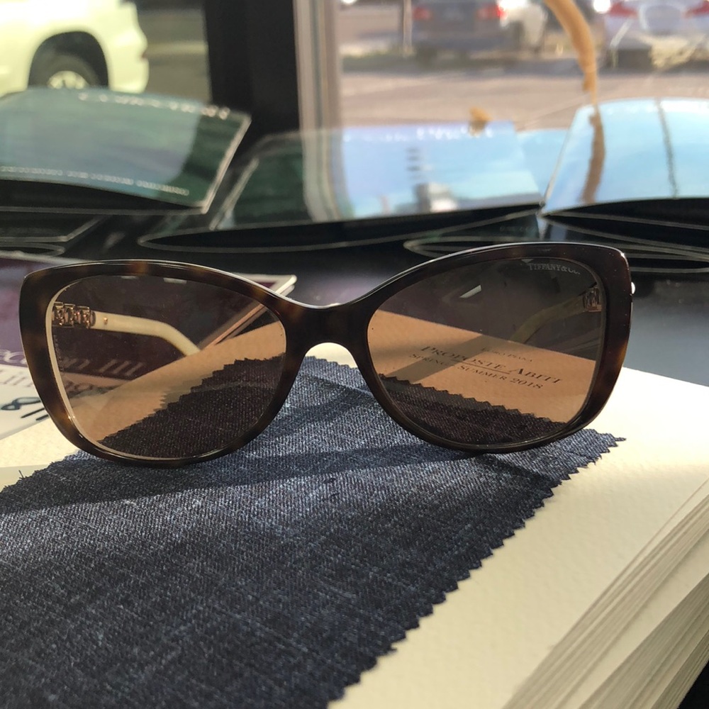 Authentic Tiffany and Co. sunglasses😍